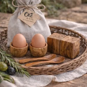 Olijfhouten-ontbijtset-eierdopje-eierlepeltje-peper-zoutset-Duo